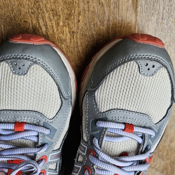 Asics Gel Venture x Kirsh collab, size 7, Birch/Firey Red - Picture 11 of 12